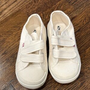 Superga Kids Canvas Hook-and-Loop Sneakers in Off-White/ size 27